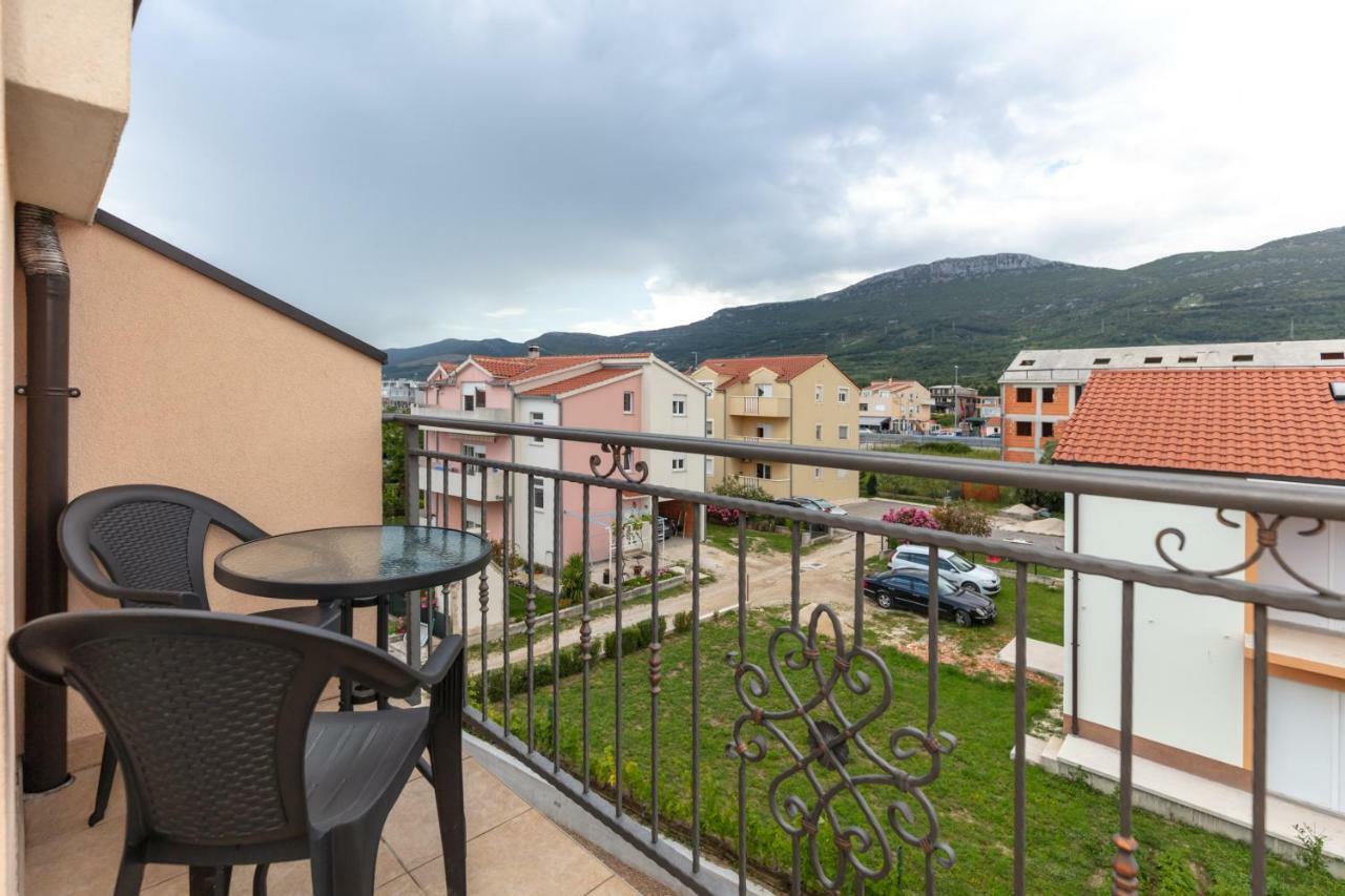 Villa Apartments Kordic Kastela Dış mekan fotoğraf