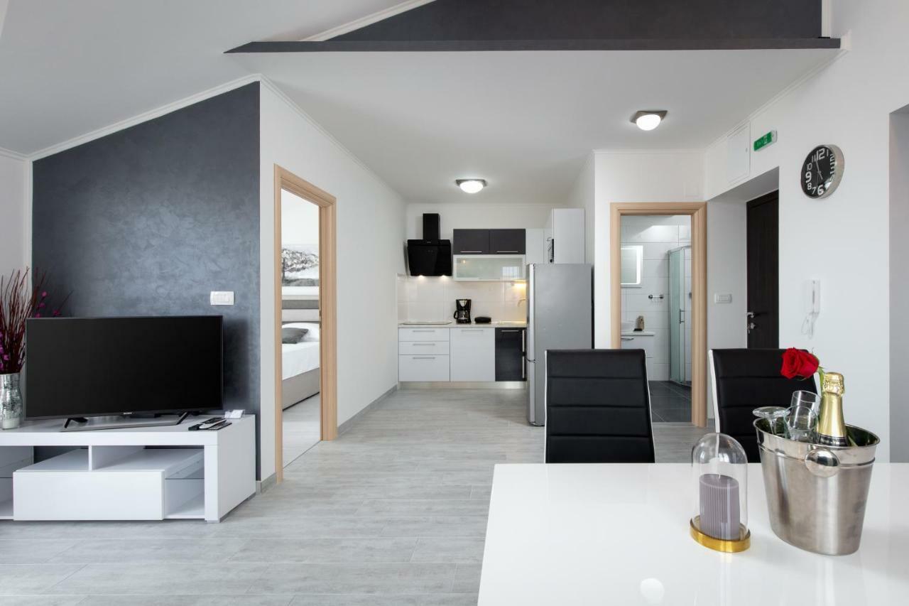 Villa Apartments Kordic Kastela Dış mekan fotoğraf
