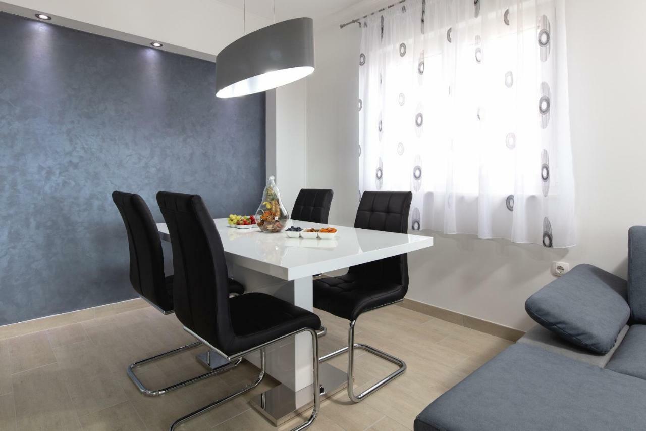 Villa Apartments Kordic Kastela Dış mekan fotoğraf